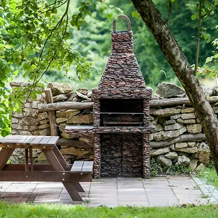 Ranczo Czerwony Mlyn & * Zdow