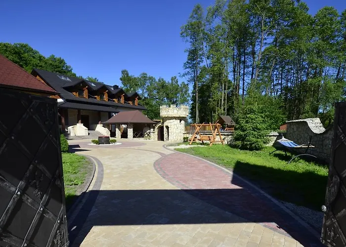 Ranczo Czerwony Mlyn & مزرعة للإقامة Zdow